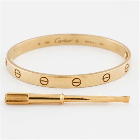 bracelet love cartier porté